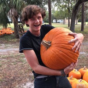 Meet your Posher, Ethan